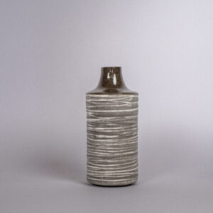 Vase / Flasche weiss gerillt klein