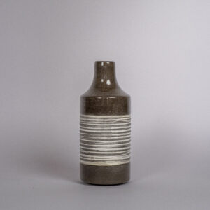 Vase / Flasche teilweise weiss gerillt
