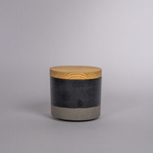 Dose mit Holzdeckel