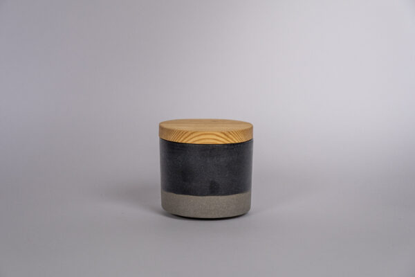 Dose mit Holzdeckel