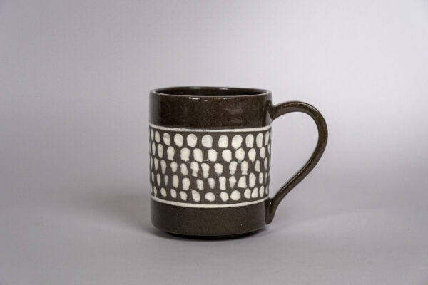 Teetasse weiss gepunktet