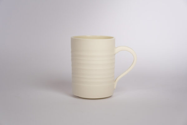 Teetasse teilweise grob gerillt zylindrisch