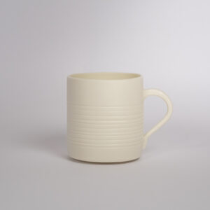 Teetasse fein gerillt zylindrisch